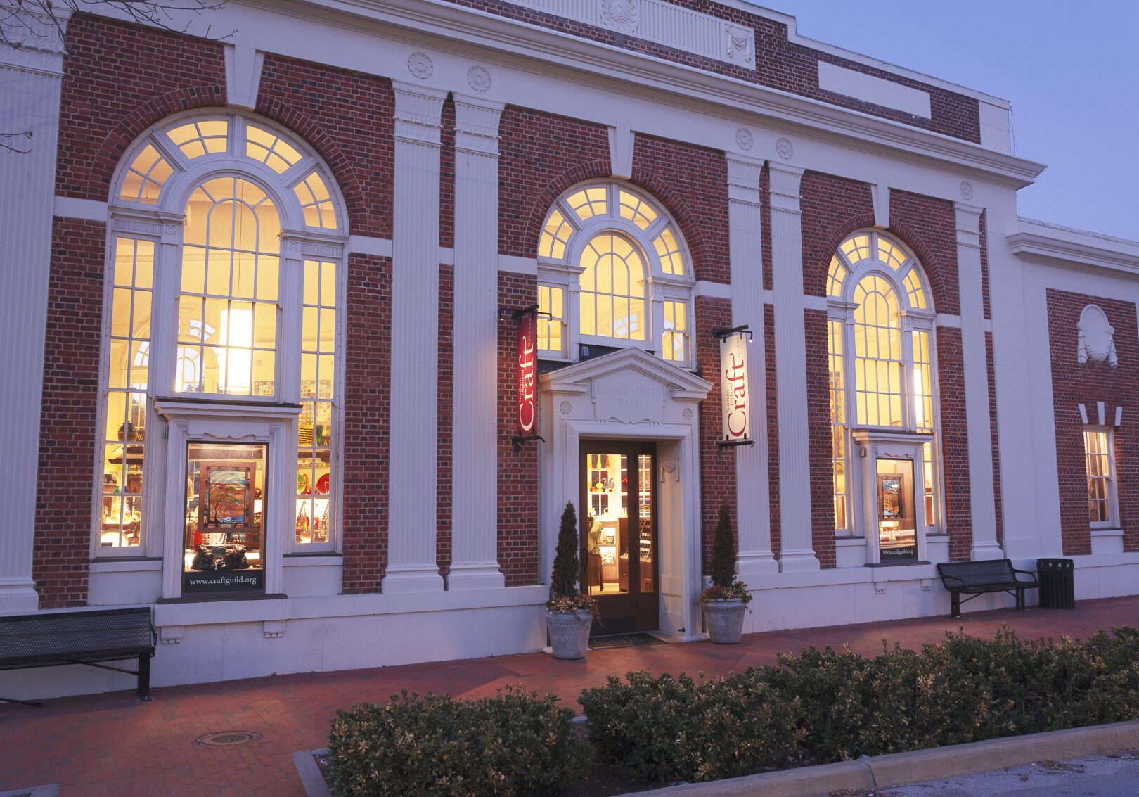 artist gallery, nc craft, appalachian craft, biltmore village gallery, nc pottery, asheville glass blowing, asheville fiber, asheville metal art, nc gallery, asheville crafts